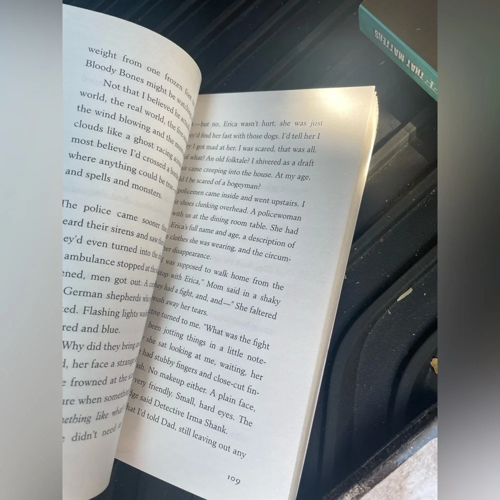 Mary Downing Hahn Took: A Ghost Story - Picture 5 of 5